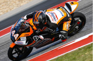 Moto3: Canet recupera de avaria para liderar Warm Up thumbnail