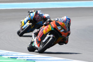 Moto2, Malásia: Binder ganha a corrida, Márquez o título thumbnail