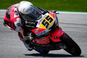 Moto3: Fenati ganha primeira do ano, após penalização thumbnail