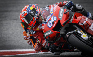 MotoGP: “Não é normal tentar coisas malucas” – Tardozzi a falar de Dovi thumbnail