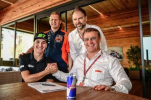 Moto2: Lecuona assina com a RedBull KTM Ajo thumbnail