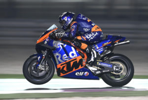 MotoGP, Aragón: Oliveira em 5º em sessão liderada por Rins thumbnail