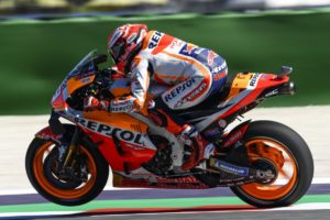 MotoGP: É Márquez em Warm Up muito disputado thumbnail