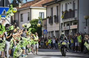 Valentino Rossi vai de M1 de MotoGP de Tavullia para Misano! thumbnail