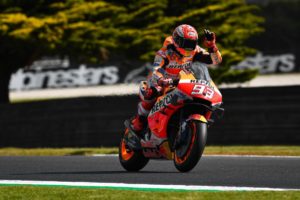 MotoGP, Austrália: Márquez pressiona Viñales e vence de novo thumbnail