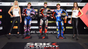 SBK, Qatar: Rea na Superpole com Lowes e Cortese ao lado thumbnail