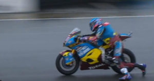 Moto2, Motegi: Márquez salva queda de forma espetacular thumbnail