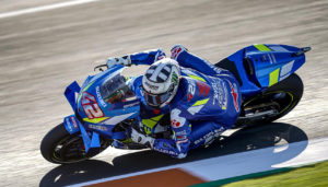 MotoGP, Valencia: Rins lidera Q1 disputada thumbnail