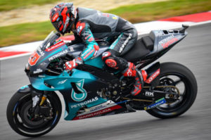 MotoGP, Malásia: Incrível pole para Quartararo thumbnail