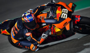 MotoGP, Teste Qatar: Rossi ascende, Binder 4º thumbnail