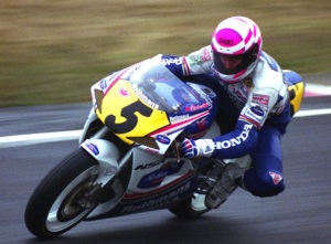 MotoGP história: Wayne Gardner, o primeiro Australiano, parte 2 thumbnail