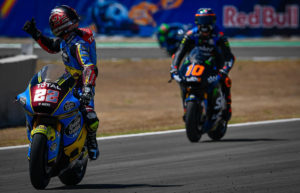 Moto2, Jerez, Warm Up: Lowes bate Marini thumbnail