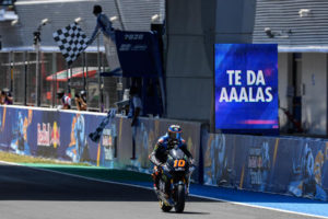 Moto2, Andaluzia, TL2:  Bezzechi em fogo, (literalmente!) mas Marini é que lidera thumbnail