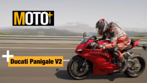 Vídeo: ensaiámos a Ducati Panigale V2, veja como é que se compara com a V4… thumbnail