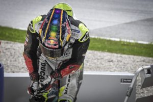 Zarco, Morbidelli, Espargaró e Oliveira são hoje ouvidos pelos comissários da FIM thumbnail