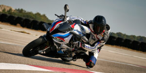 SBK, Magny Cours: Nova BMW M 1000 RR thumbnail