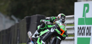 BSB, Oulton Park: Buchan lidera livres na Kawasaki thumbnail