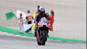 MotoGP, 2020, Valência: Oliveira entre os “pilotos de Domingo” thumbnail