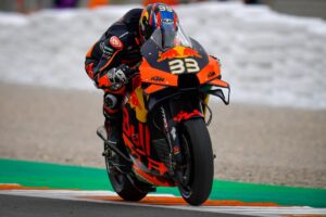 MotoGP, 2020, Valência: Binder e Quartararo passam à Q2 thumbnail