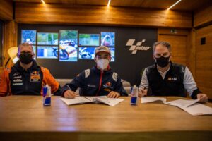 MotoGP, 2020, Portimão: Red Bull KTM Ajo aposta em Acosta e Fernandez em 2021 thumbnail