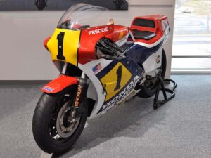 As mais belas motos de GP, 8: A Honda NS500 thumbnail