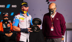 Moto2, 2020: Lowes premiado Campeão das Poles em Portimão thumbnail