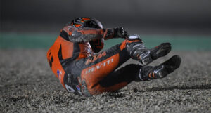 MotoGP, 2021, Qatar: A queda de Petrucci na KTM thumbnail